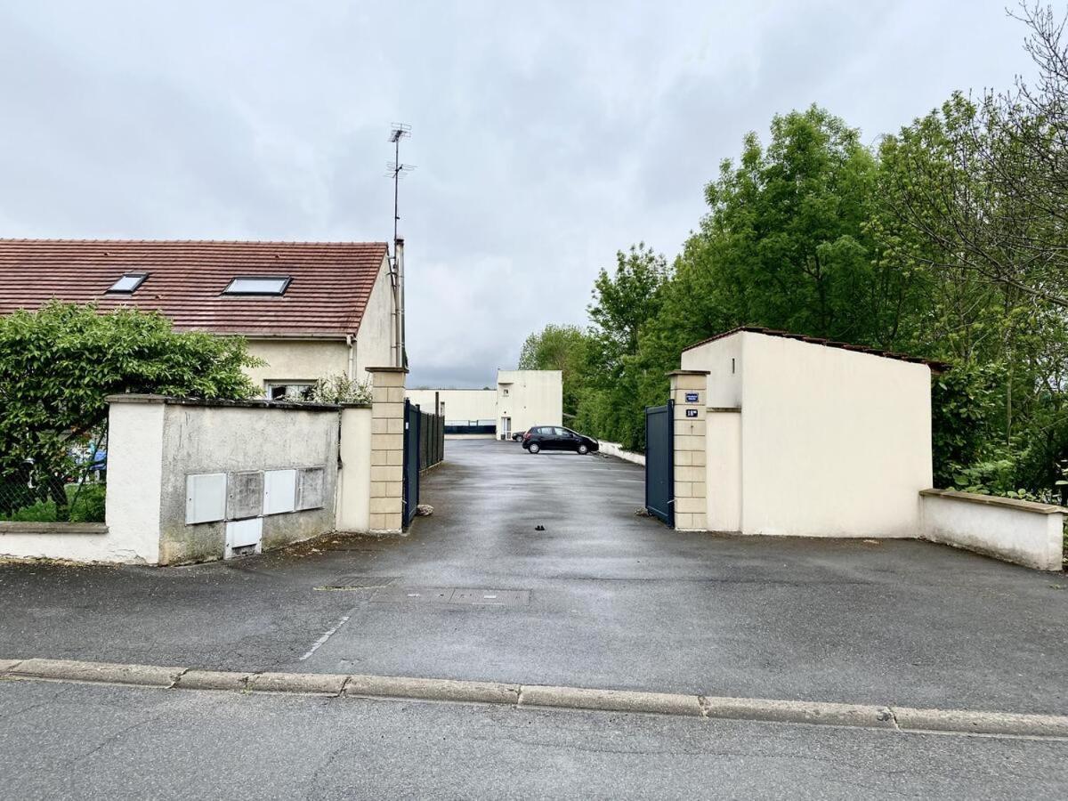 Ferienwohnung Le Pandora Moussy-le-Neuf Exterior foto